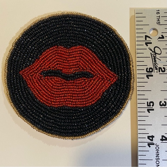 Beaded coasters, set of 4, round 3 1/2”, square 4” NWT - Picture 4 of 6